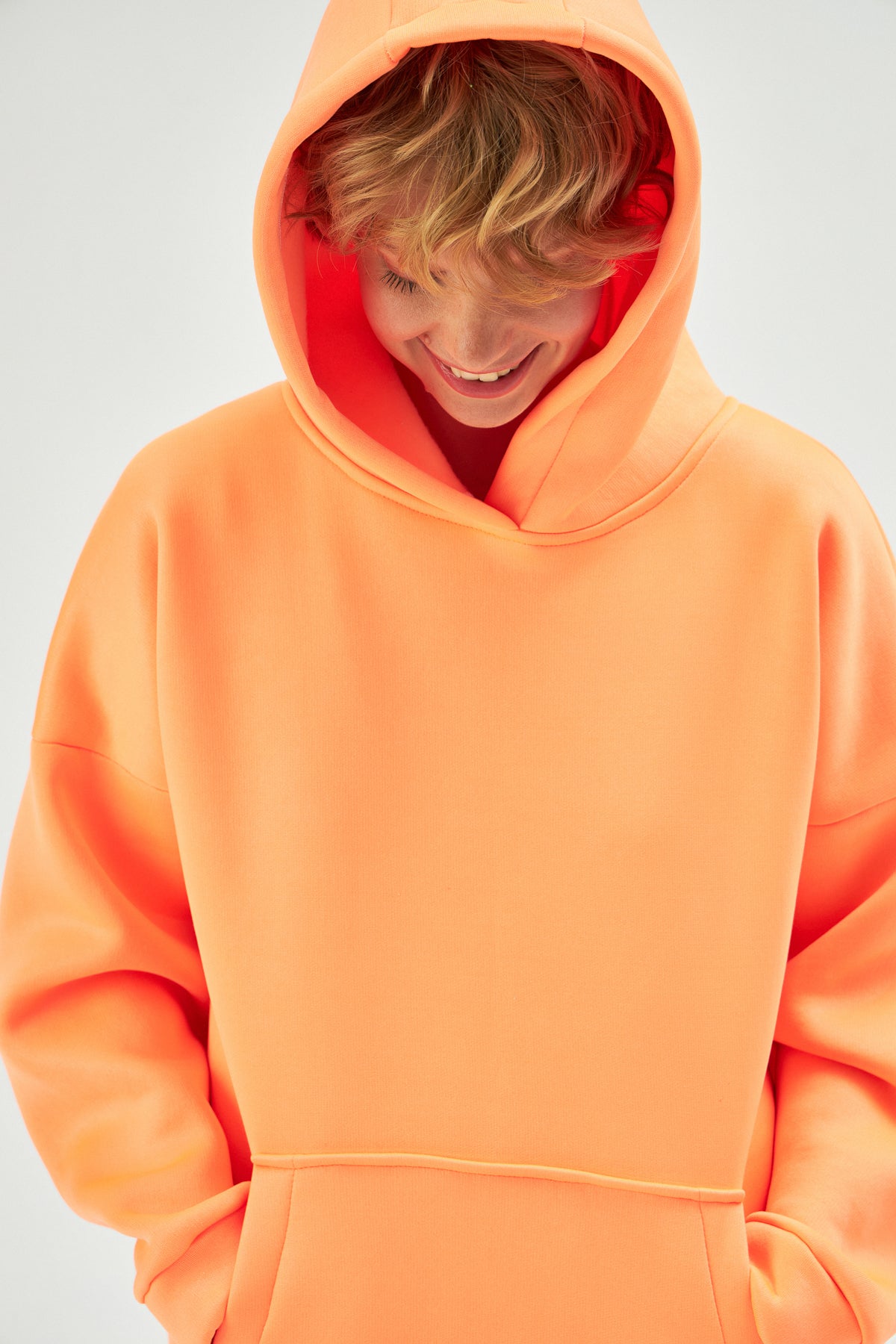MUNI MUNI -  Oversize Neon Hoodie - orange